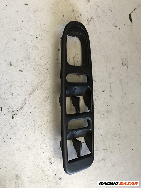 Seat León I 1M _ bal első ablakemelő kapcsoló keret 3. kép