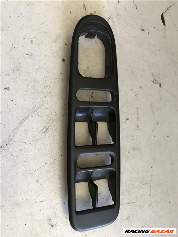 Seat León I 1M _ bal első ablakemelő kapcsoló keret 5. kép