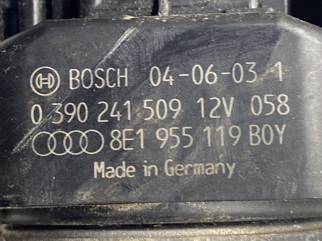 AUDI A4 B6 Első Ablaktörlő Szerkezet Motorral 6. kép