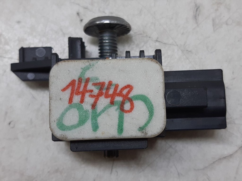 RENAULT CLIO III (BR0/1/ CR0/1) 1.5 dCi Központi Ütközés Érzékelő #14748# 8200529572 6. kép