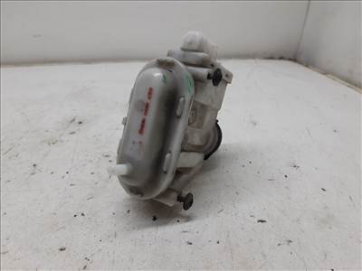 VW PASSAT Variant IV (3A5/ 35I) 2.0 16V Jobb első Központizár Motor #17082# 357862153C