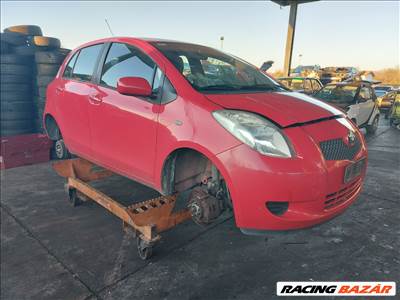 Toyota Yaris (XP90) első lökhárító 