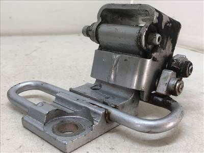 VW TOURAN (1T1/ 1T2) 2.0 TDI Bal Hátsó zsanér #12001# 1T0833411A