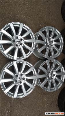  5x112 lyukosztású 9JJ 19" használt Aez alufelni