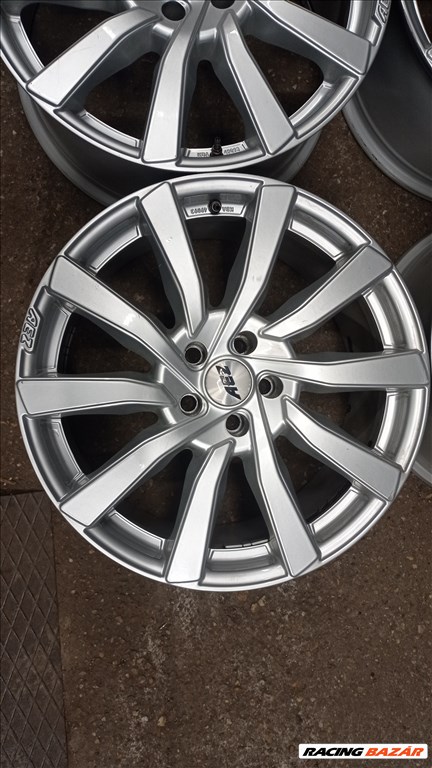  5x112 lyukosztású 9JJ 19" használt Aez alufelni 3. kép
