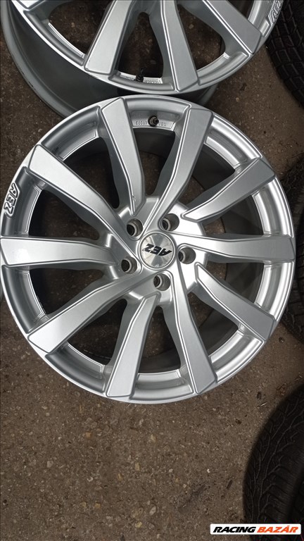 5x112 lyukosztású 9JJ 19" használt Aez alufelni 4. kép