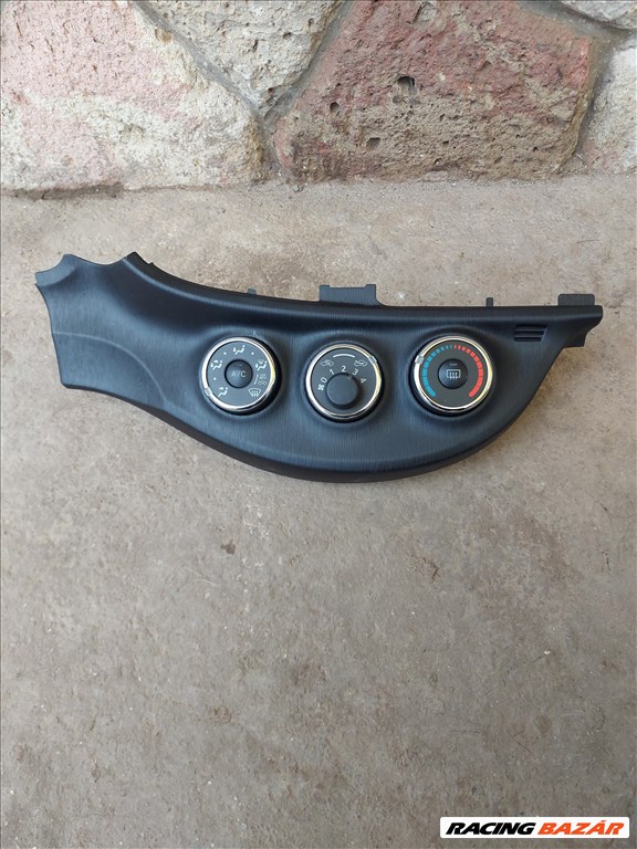 Toyota Yaris (XP130/XP150) 1.4 D-4D fűtés kapcsoló 2374 554060d490 1. kép