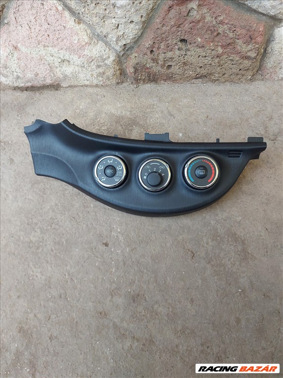 Toyota Yaris (XP130/XP150) 1.4 D-4D fűtés kapcsoló 2374 554060d490 2. kép