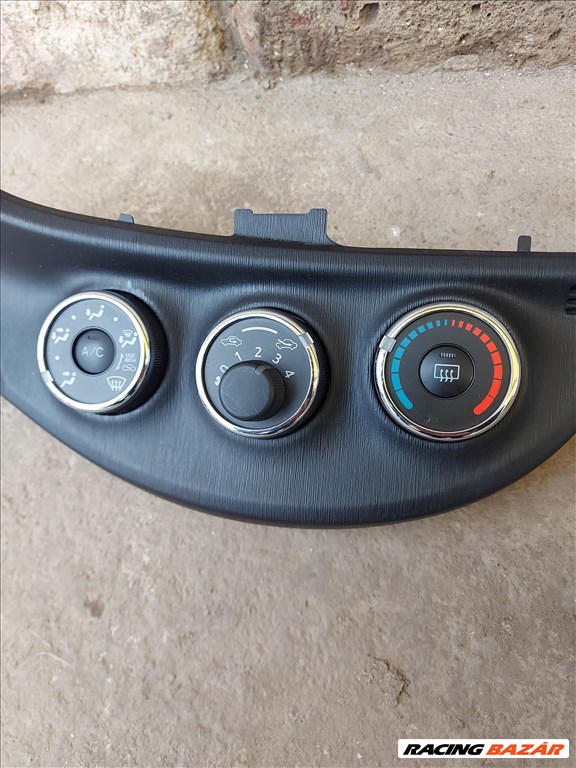 Toyota Yaris (XP130/XP150) 1.4 D-4D fűtés kapcsoló 2374 554060d490 3. kép