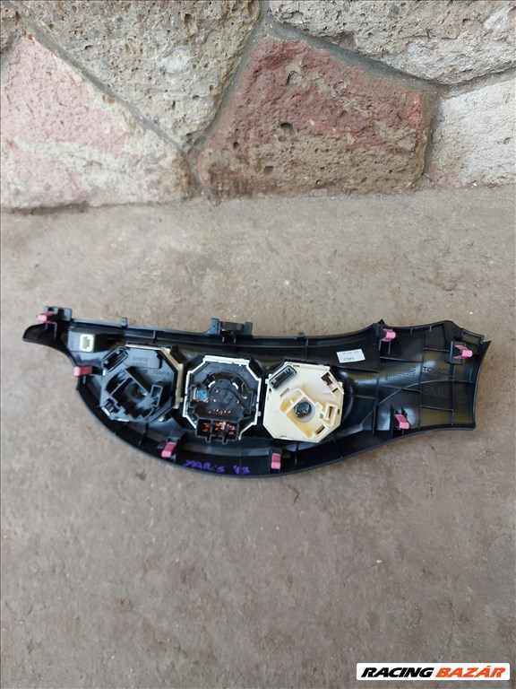 Toyota Yaris (XP130/XP150) 1.4 D-4D fűtés kapcsoló 2374 554060d490 5. kép