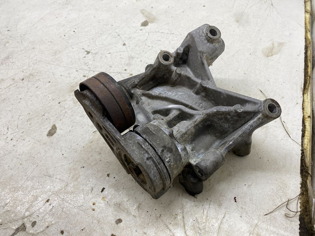 CHRYSLER SEBRING (JR) 2.4 Generátor Tartó Bak #23723# 72339 3. kép