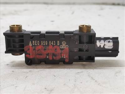 AUDI A4 Avant III (8ED/ B7) 2.0 TDI Bal hátsó Oldal Ütközés Érzékelő #33191# 8E0959643B