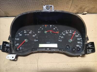 Fiat Punto II vezető oldali légzsákos, benzines bontott óracsoport 46812961
