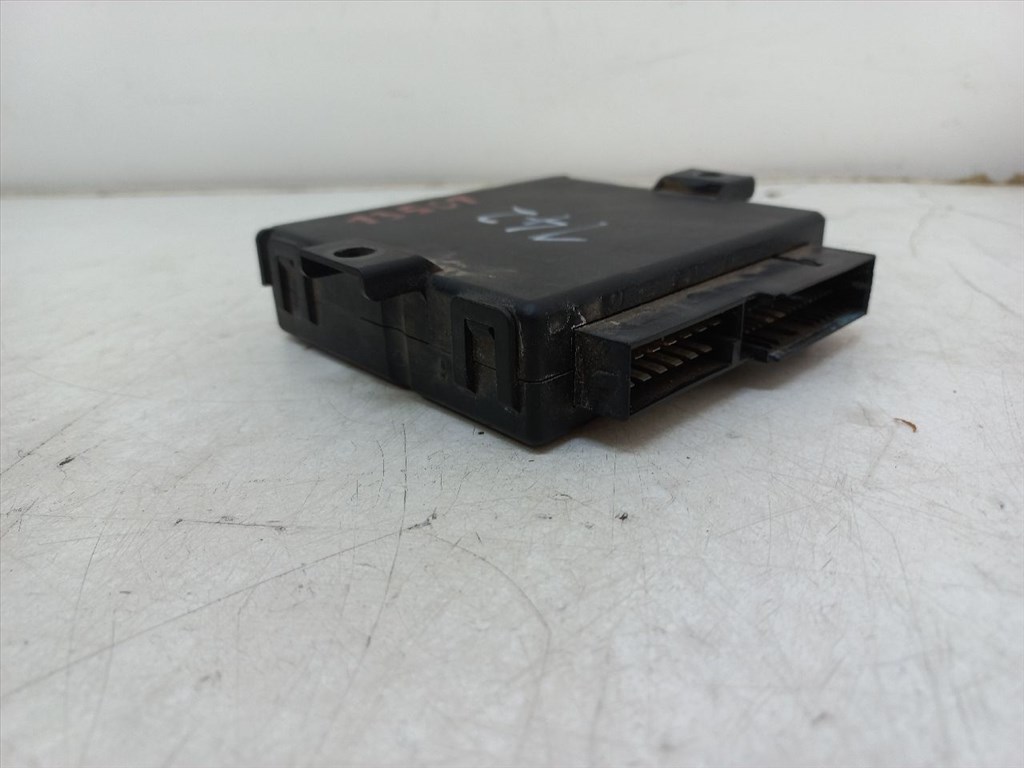 OPEL OMEGA B (25_/ 26_/ 27_) 2.2 DTI 16V Központizár Elektronika #13501# 09146039 8. kép