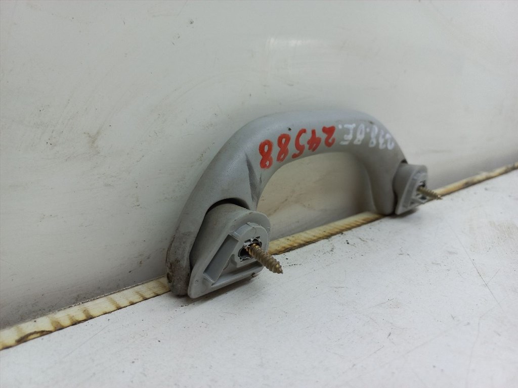 VW GOLF IV (1J1/ 9B1) 1.4 16V Bal első Kapaszkodó (Felső) #24588# 6N0857607F 5. kép