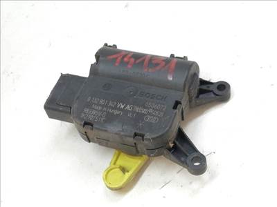 VW EOS (1F7/ 1F8) 3.2 V6 Fűtés Állító Motor #14131# 0132801342