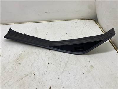 BMW 3 - IV (E46) 316 i Bal hátsó Belső Küszöb Burkolat #20640# 8196131