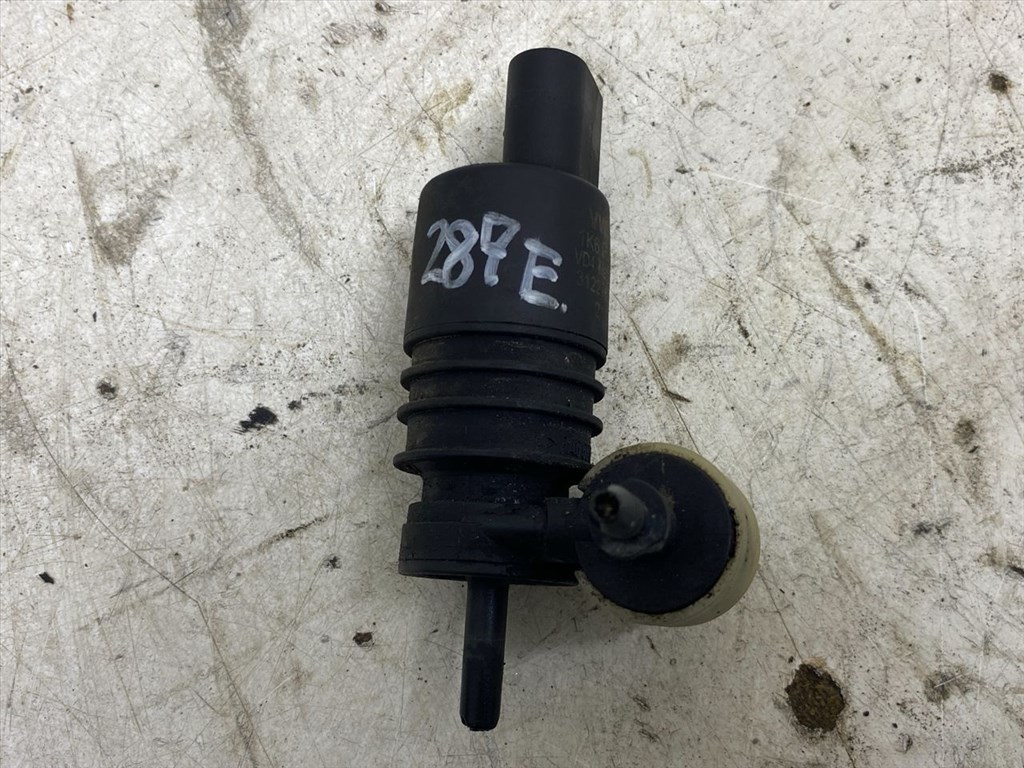 SKODA OCTAVIA II (1Z5) 1.9 TDI Első Ablakmosó Szivattyú #33325# 1K6955651 1. kép