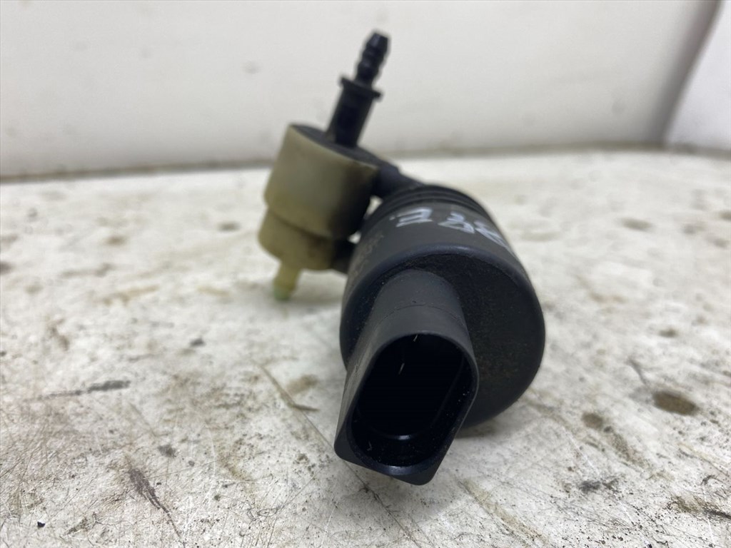 SKODA OCTAVIA II (1Z5) 1.9 TDI Első Ablakmosó Szivattyú #33325# 1K6955651 5. kép