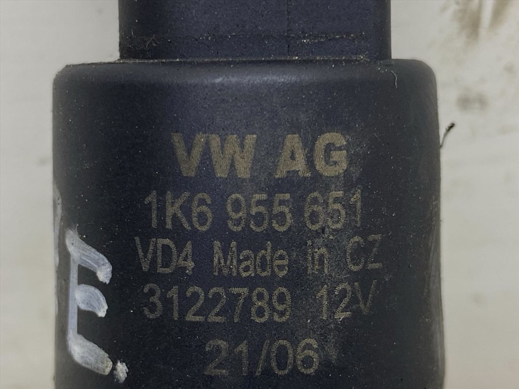 SKODA OCTAVIA II (1Z5) 1.9 TDI Első Ablakmosó Szivattyú #33325# 1K6955651 7. kép