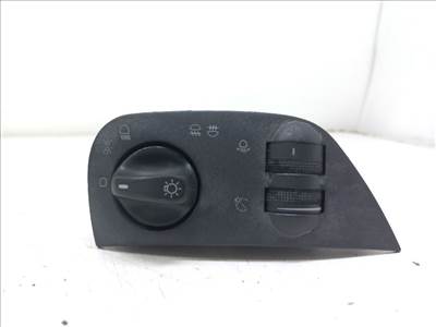 SEAT IBIZA II (6K1) 1.9 TDI 1996-1999 AHU 90 LE 66 KW Világítás Kapcsoló