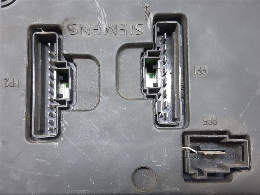 RENAULT SCÉNIC I (JA0/1_) 1.9 dCi RX4 Biztosítéktábla Motortér #14757# 8200033521B 6. kép