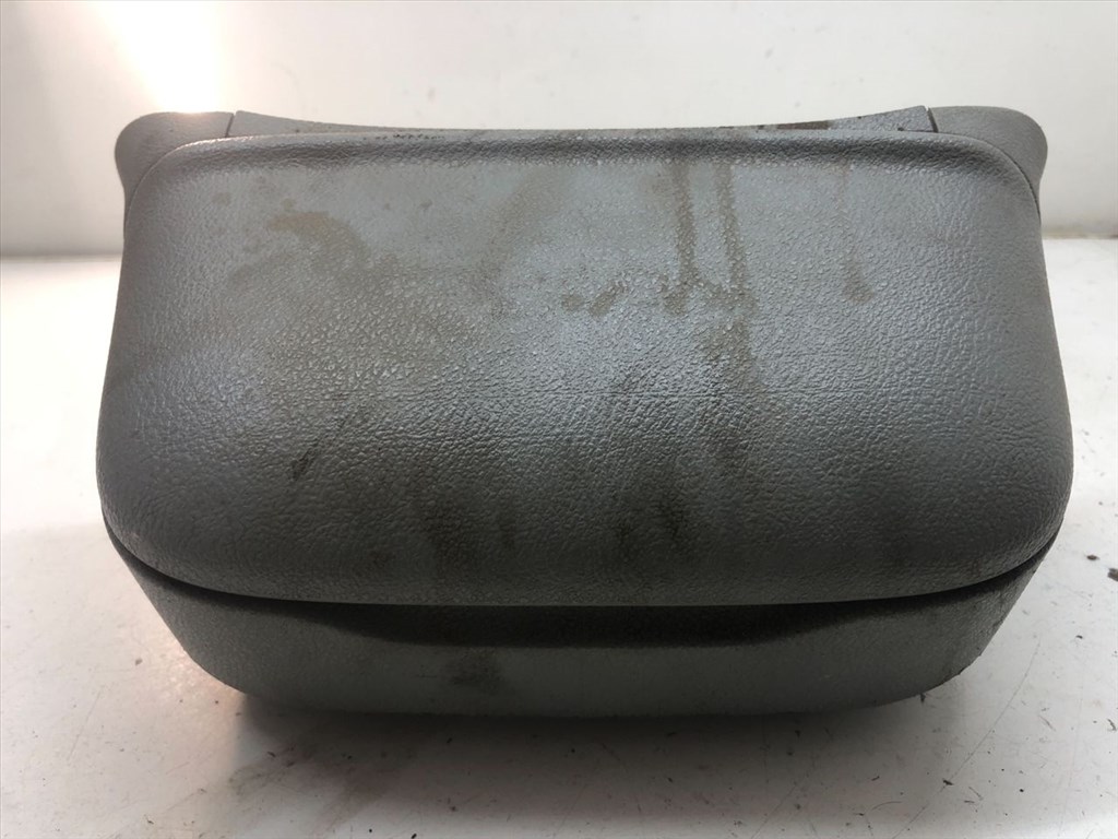 RENAULT SCÉNIC I (JA0/1_) 1.4 16V (JA0D/ JA1H/ Ja0W/ JA10) Első Tároló Rekesz #16971# 1. kép