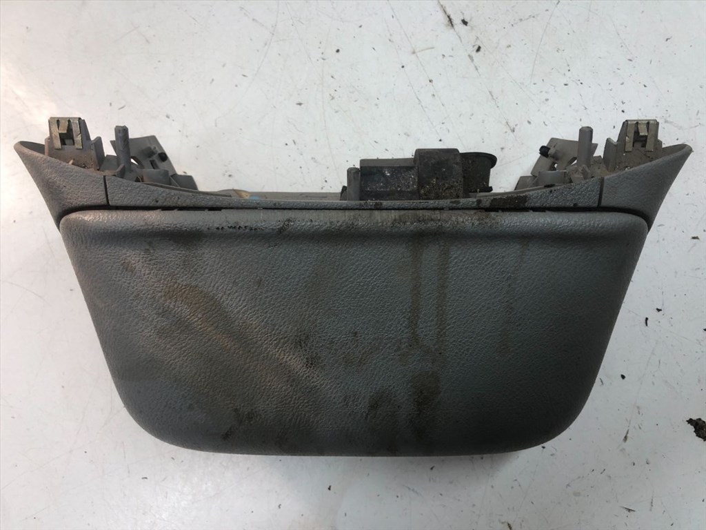 RENAULT SCÉNIC I (JA0/1_) 1.4 16V (JA0D/ JA1H/ Ja0W/ JA10) Első Tároló Rekesz #16971# 5. kép
