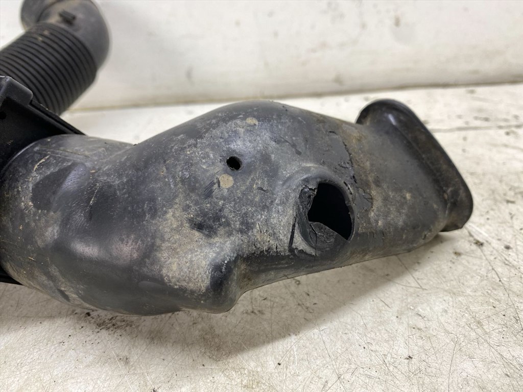 VW POLO (6N1) 45 1.0 Légbeömlő Cső #27807# 43914070979 4. kép