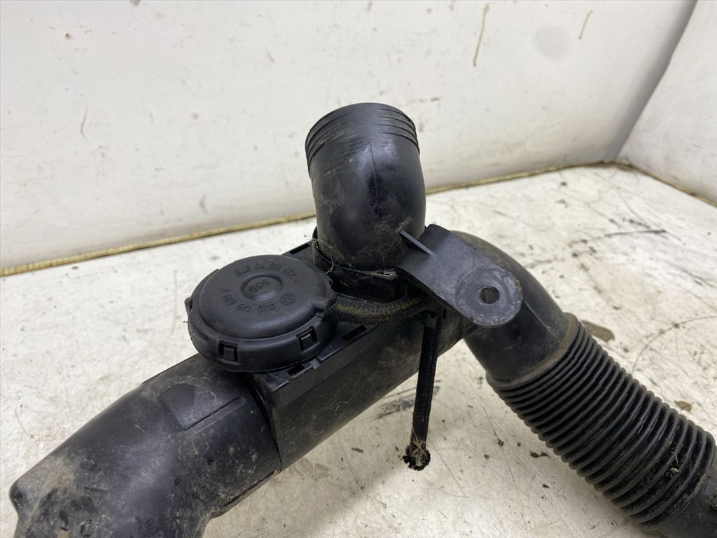 VW POLO (6N1) 45 1.0 Légbeömlő Cső #27807# 43914070979 9. kép
