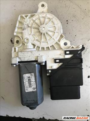 Volkswagen Passat B6 bal hátsó ablakemelő motor 3c9959703