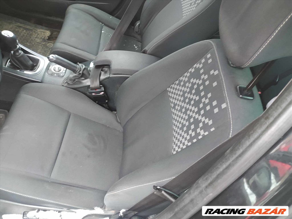 2013 Renault Megane III kombi 1.5 diesel, 6 manuális - BONTÁS - ŐRbottyán! 26. kép