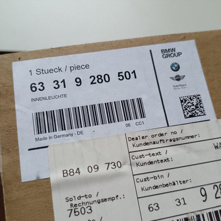 (GYÁRI ÚJ) BMW Utastér lámpa 1' F20 + LCI / F21 + LCI  2' F22 + LCI  / F23 + LCI / F45 + LCI / F46 + LCI / F87 M2 + LCI / 3' F30 + LCI / F35 + LCI / F80 M3 + LCI / 4' F32 + LCI / F33 + LCI / F82 M4 + LCI / F83 M4 + LCI 2. kép