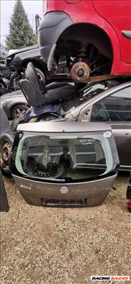 Fiat Stilo csomagtérajtó 