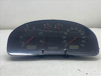 VW PASSAT V (3B5) 1.9 TDI Kilométeróra #25224# 3B1919860D