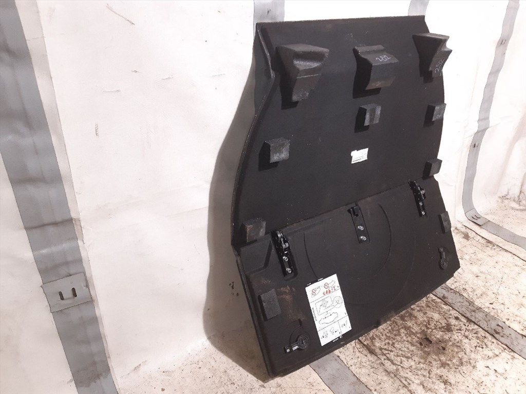 VOLVO S80 II (AS) 2.5 T Csomagtér Kárpit #26977# 30671464 5. kép