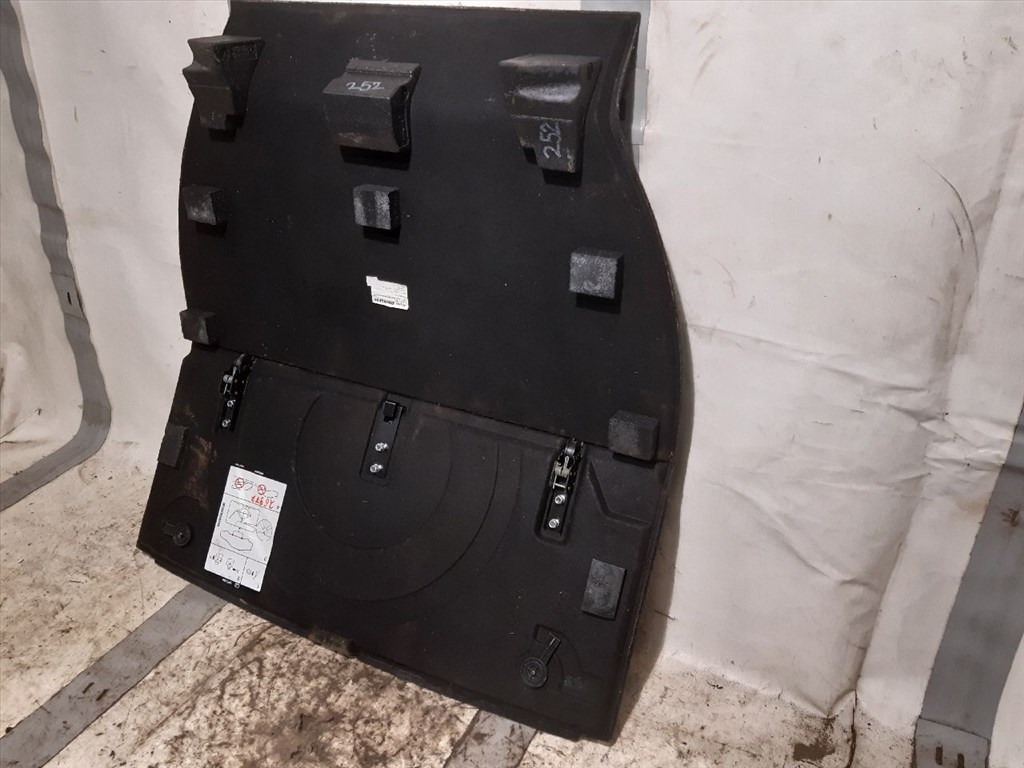 VOLVO S80 II (AS) 2.5 T Csomagtér Kárpit #26977# 30671464 6. kép