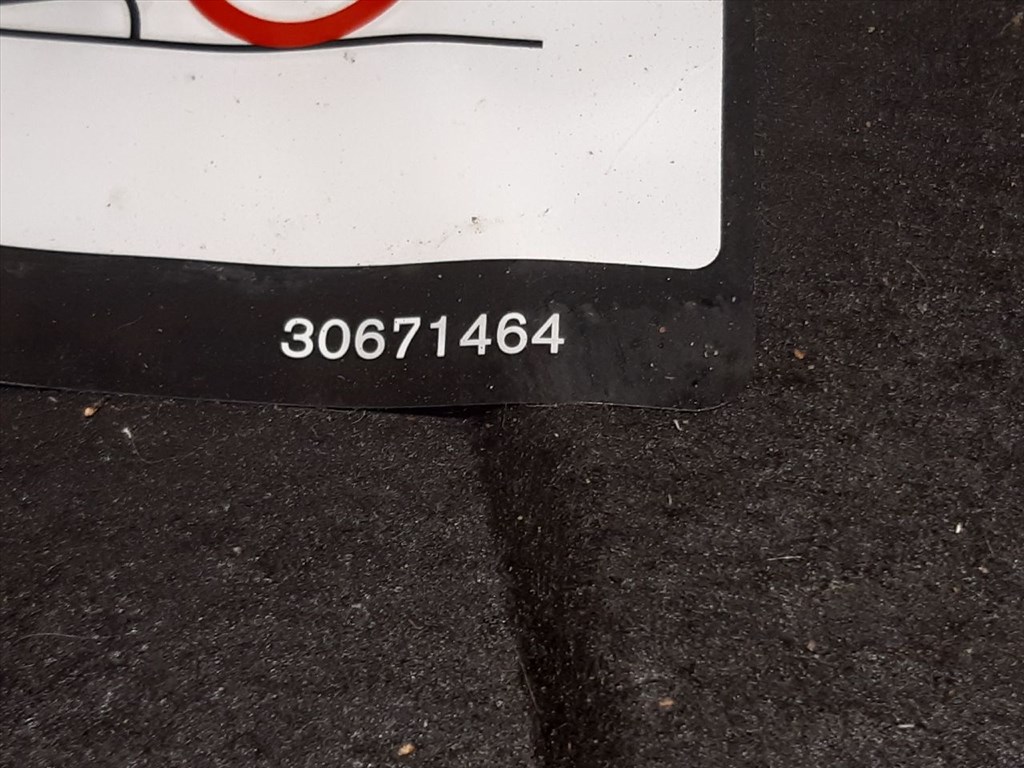 VOLVO S80 II (AS) 2.5 T Csomagtér Kárpit #26977# 30671464 7. kép