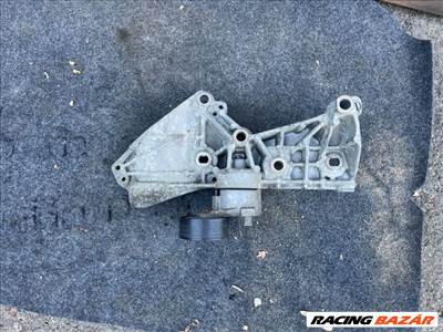 Nissan Qashqai (J10) NISSAN QASHQAI Generátor Tartó Bak 8200669495