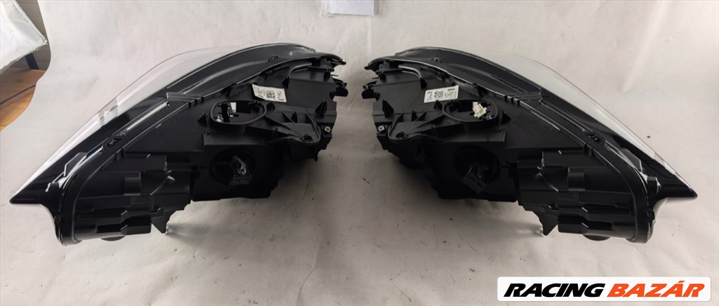 BMW 1-es sorozat F40 Jobb LED fényszóró, bal LED fényszóró  63115a1e056 63115a1e055 3. kép