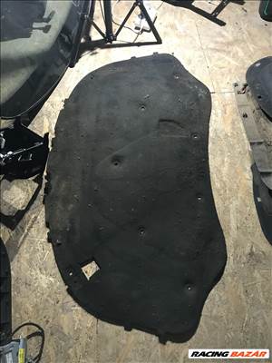 Volkswagen Passat B6 géptető szigetelés