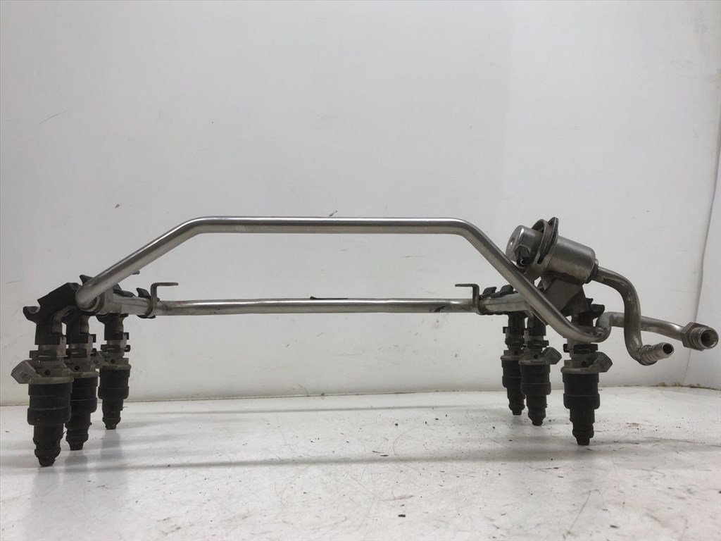 AUDI A4 (8D2/ B5) 2.6 Porlasztó Sor / Híd #11937# 07813668Q 3. kép