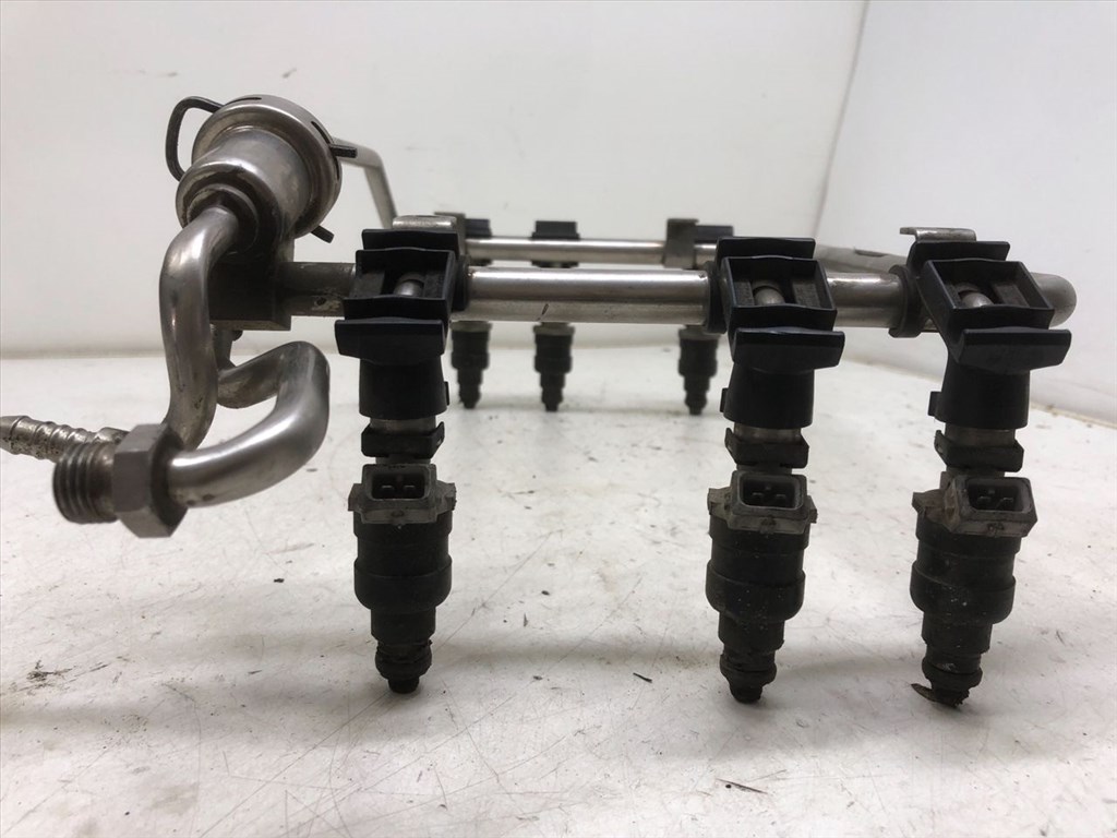 AUDI A4 (8D2/ B5) 2.6 Porlasztó Sor / Híd #11937# 07813668Q 7. kép