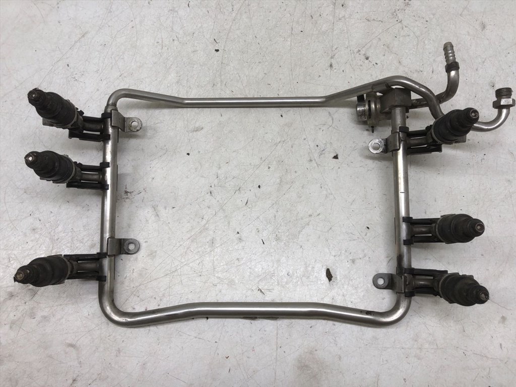 AUDI A4 (8D2/ B5) 2.6 Porlasztó Sor / Híd #11937# 07813668Q 11. kép