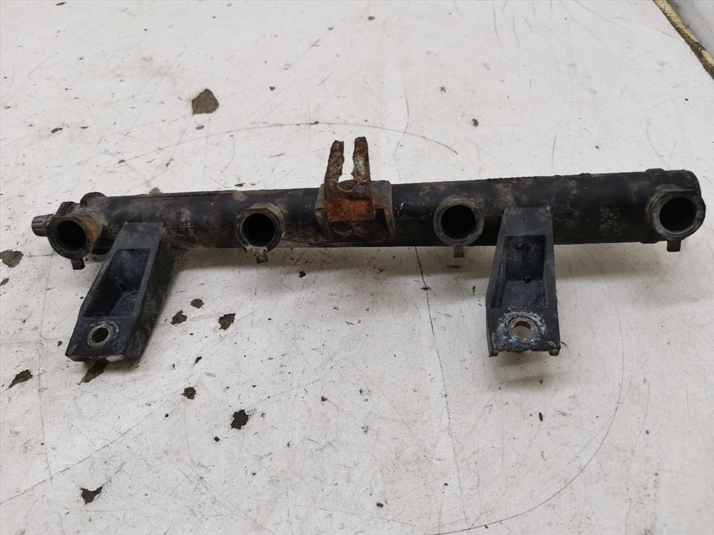 PEUGEOT 206 (2A/C) 1.4 i Porlasztó Sor / Híd #25024# 9628982980 4. kép