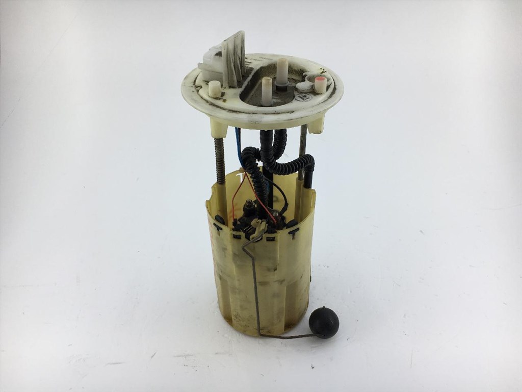 Alfa 156 1.9/2.4 JTD, Alfa GT 1.9 JTD üzemanyagszivattyú 60679991 3. kép