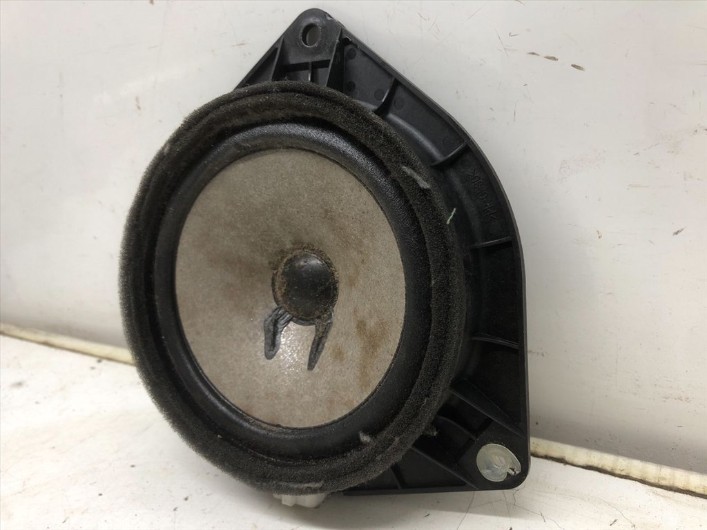 TOYOTA COROLLA Verso II (ZER_/ ZZE12_/ R10) 1.8 (ZNR11_) Bal hátsó Hangszóró #18848# 3. kép