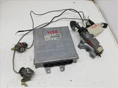 AUDI A4 (8D2/ B5) 1.8 Motorvezérlő #8871# 8D0907557C