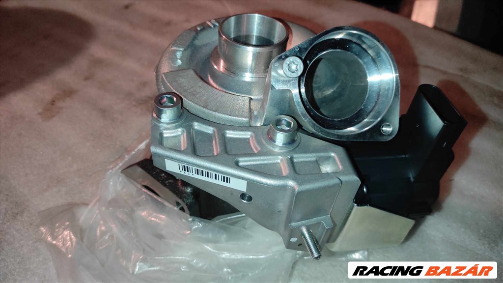 BMW 1-es sorozat F20, F21 TF035HL9-11TK3-VG új gyári turbó 11657795496  1. kép