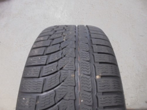 Nokian WRA4 235/55 R17  1. kép
